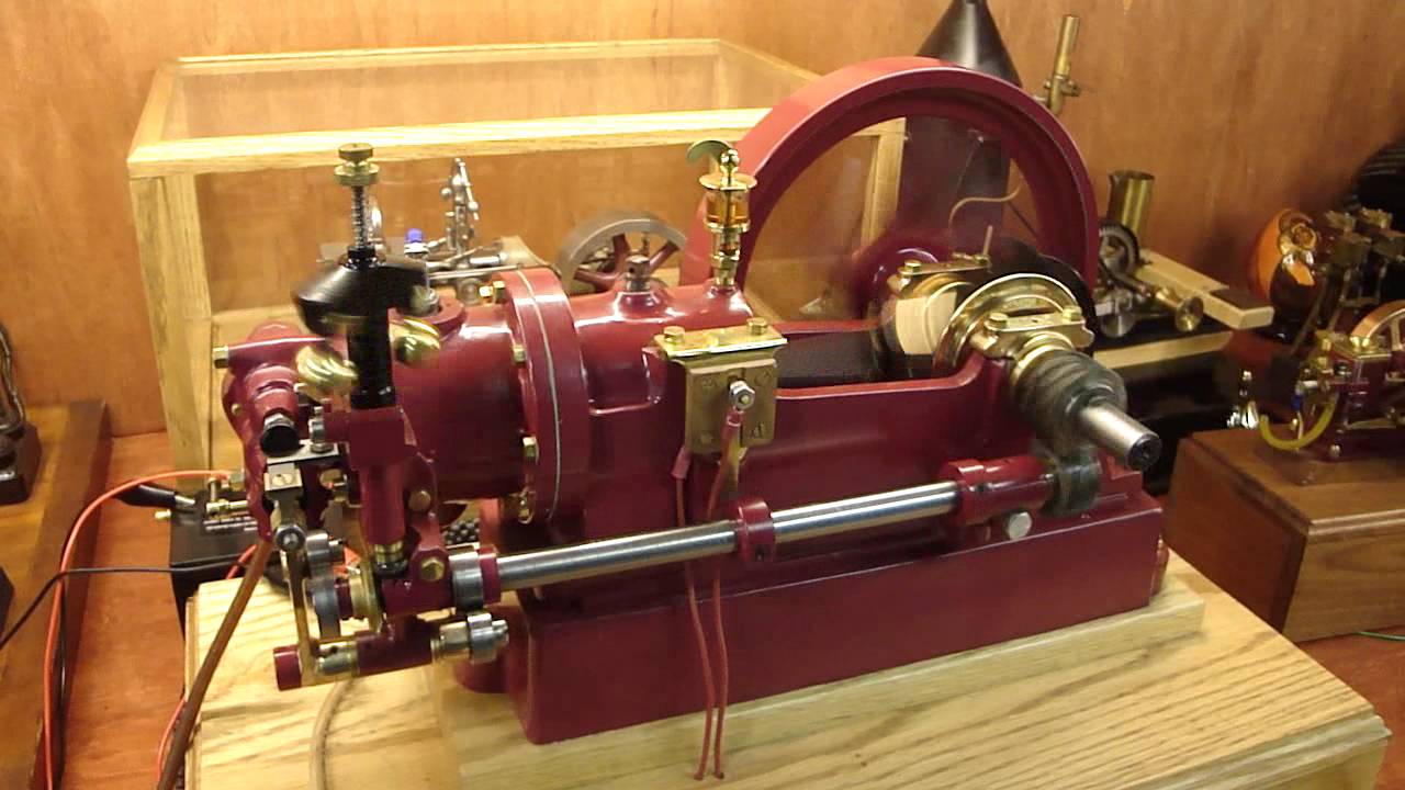 Stuart 800 Gas Engine (sideshaft hit and miss engine)