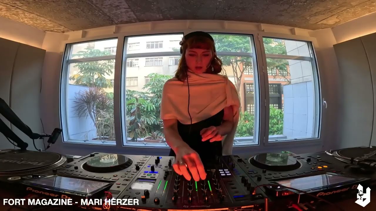 FORT MAGAZINE - MARI HERZER (23-10-2025)