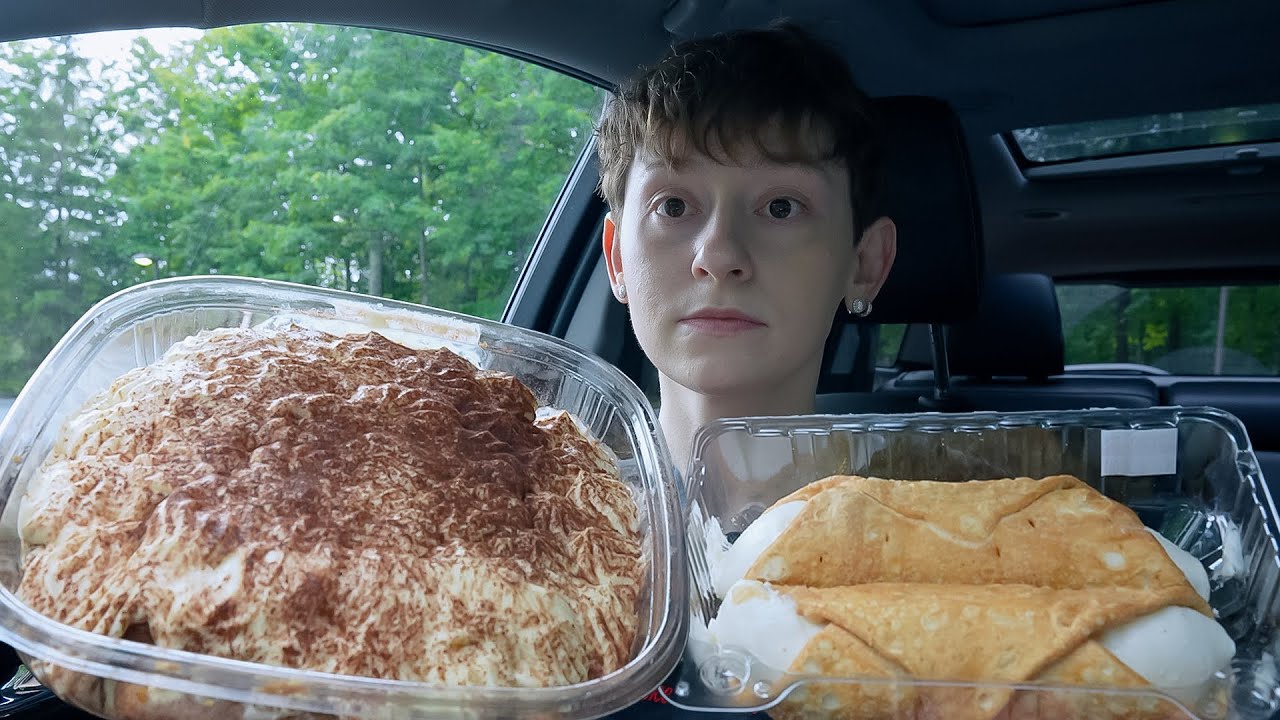 ASMR Tiramisu & Italian Cannoli [Car Dessert Mukbang / Eating Sounds]