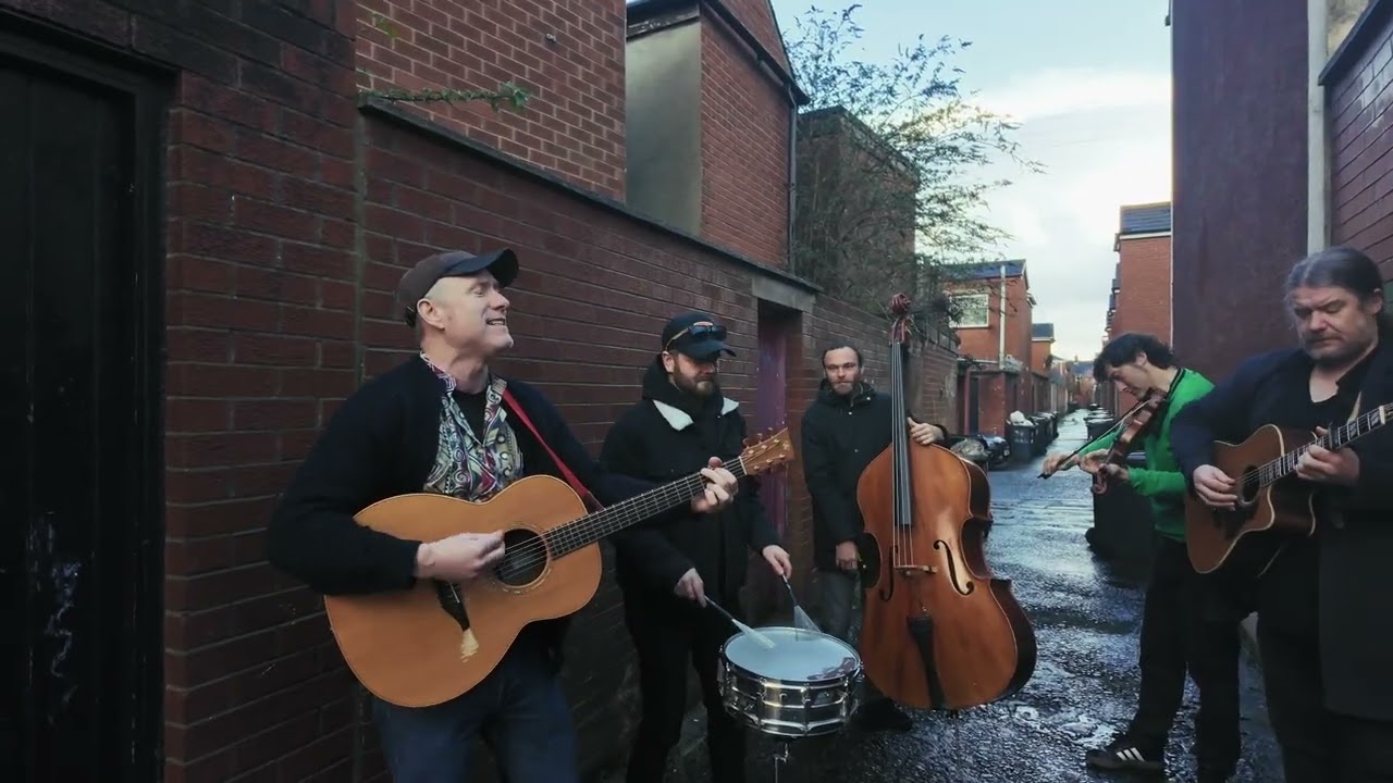 Teague and Joyce 'Looking Up'