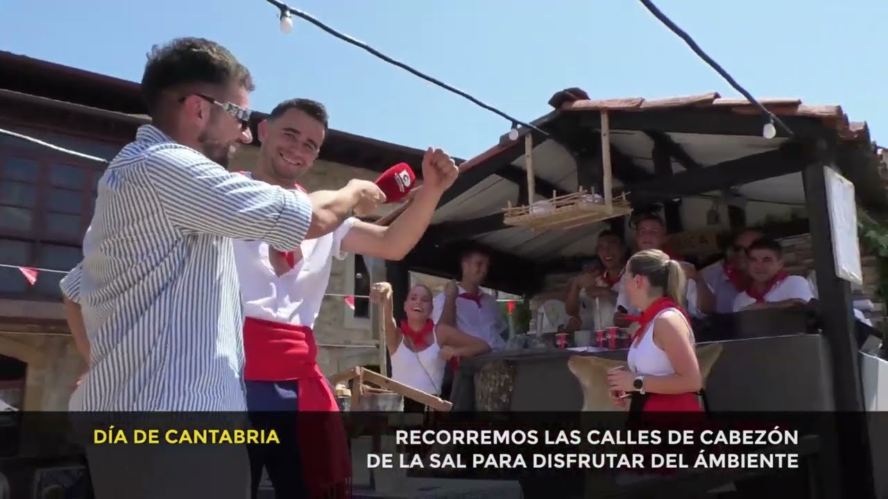 Ambiente en las calles en el día de Cantabria de Cabezón de la Sal