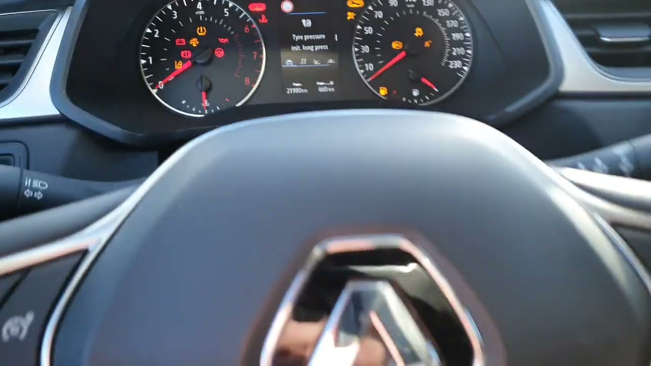 How to reset tire pressure on a Renault Capture 2020 2021 2022 TPMS