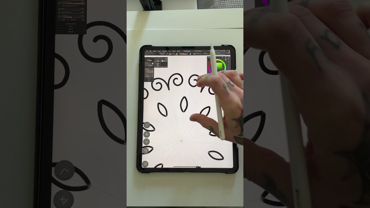 Paintstorm Studio Tutorial - Creating a dotwork mandala, setting up your interface & some cool tips.