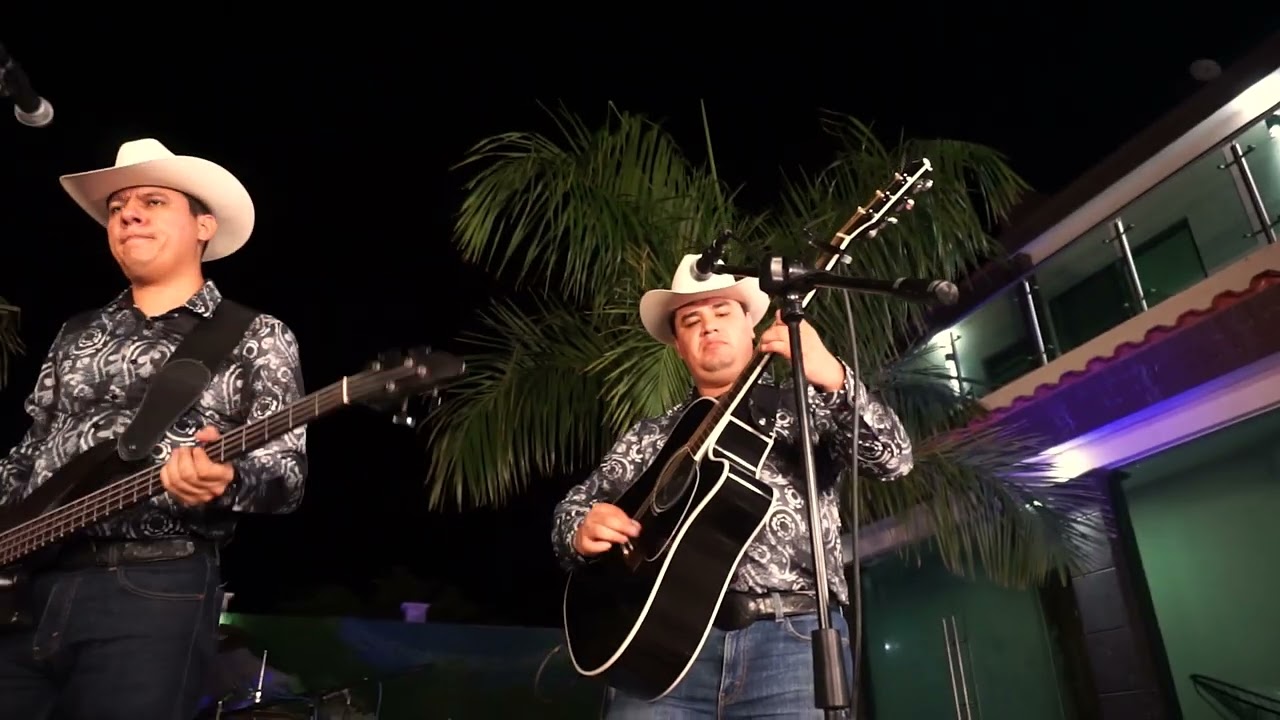 el caballero luceros jr ft la bertiniza de culiacan...