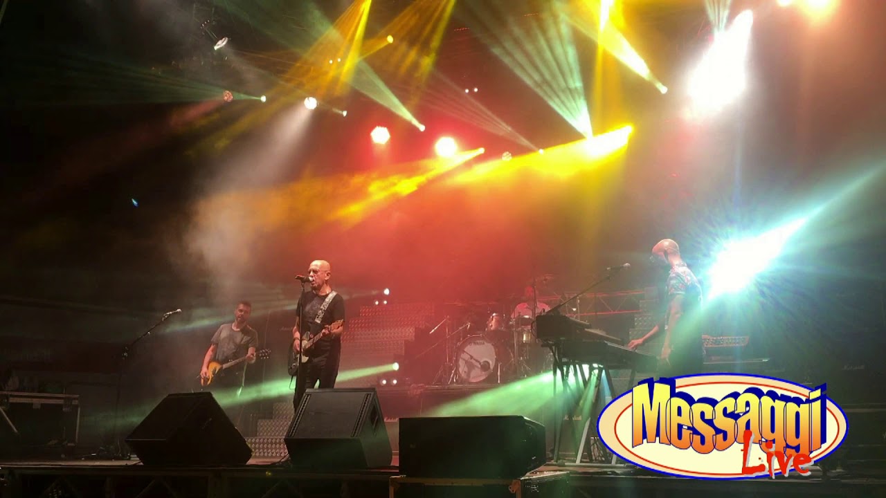 Enrico Ruggeri ☆ Come lacrime nella pioggia (Live)