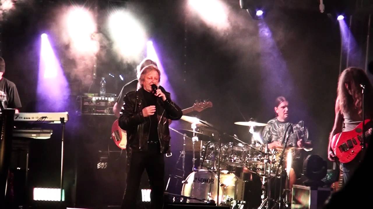 Karlštejn - koncert: Václav Neckář & Bacily.mp4