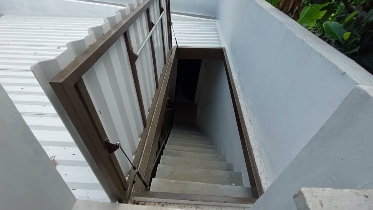 Proyek Vlog ( PINTU DI KANOPI AKSES KE DUCK LANTAI SATU )