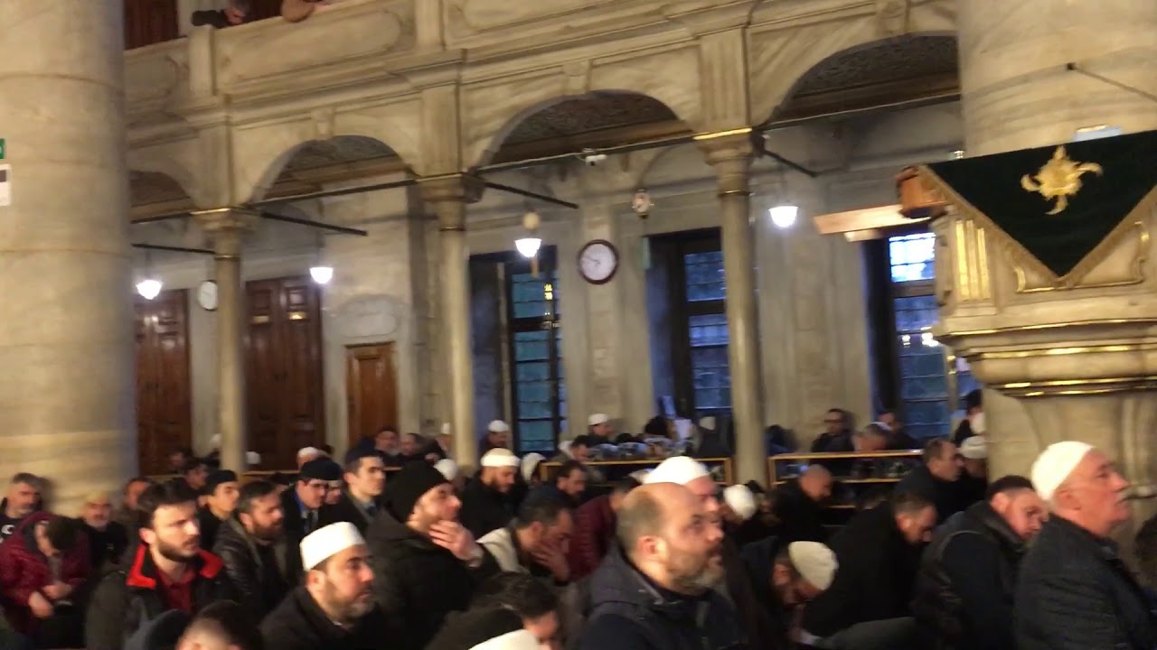 Eyüp Sultan Camii Pazar Sabahı Zikiri