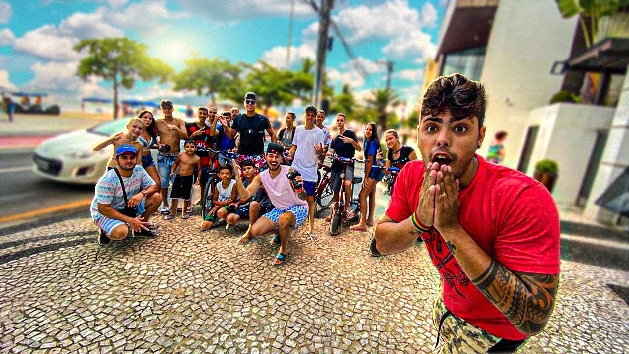 COMO &Eacute; TER UM AMIGO FAMOSO !