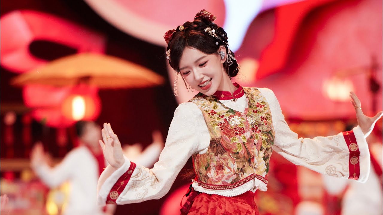 #chengxiao #程潇 #kpop #dance Bilibili Spring Festival Gala performance 《吉祥话 Auspicious Words》 full HD