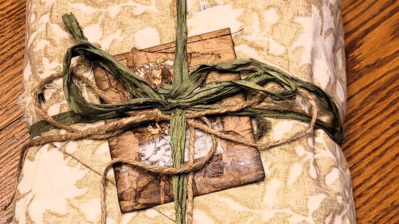 Linda's Huge Vintage Grungy Tattered Junk Journal Flip Through.... 