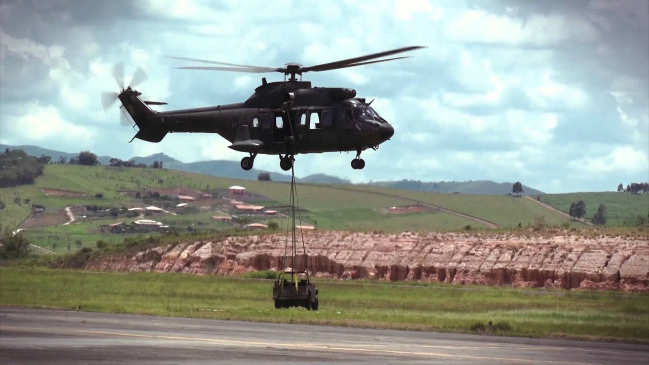 Clipe em comemoração dos 25 anos da Aviação do Exército