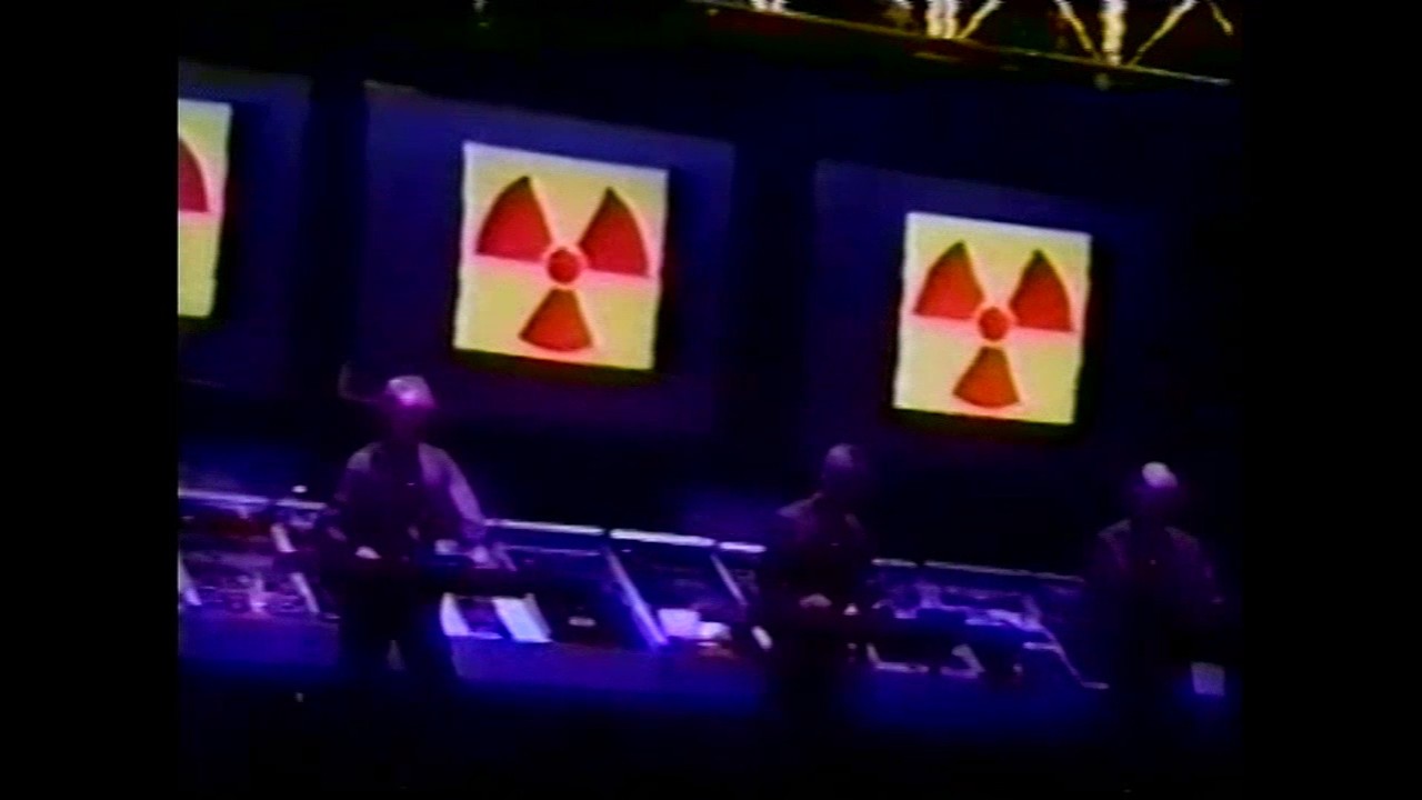 Kraftwerk Live 6/18/1992 Leicester Polytechnic Arena