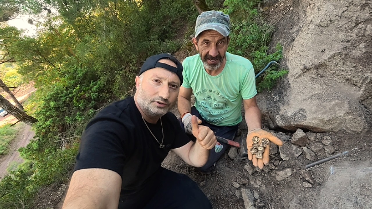 Zaraz otworzymy wielką skrzynię skarb&oacute;w, kt&oacute;rą odkryliśmy!!!