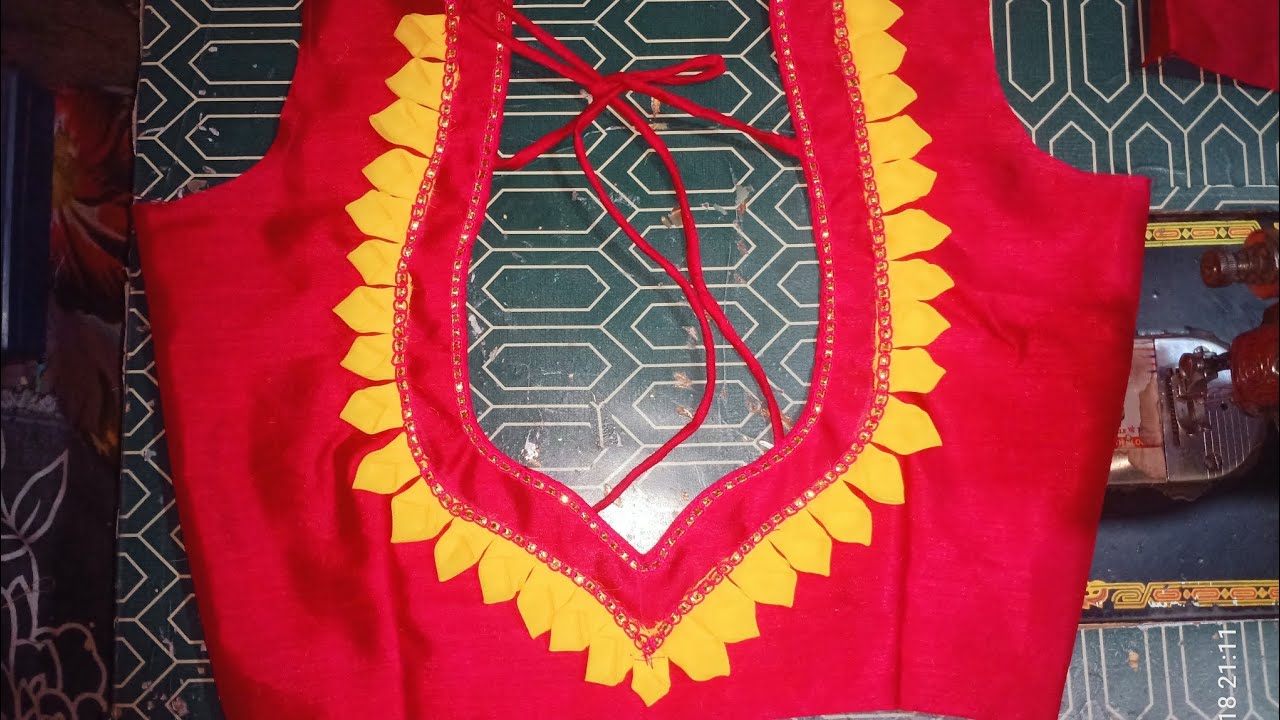 Back neck designs for blouse। बैक नेक ब्लाउज की डिजाइन