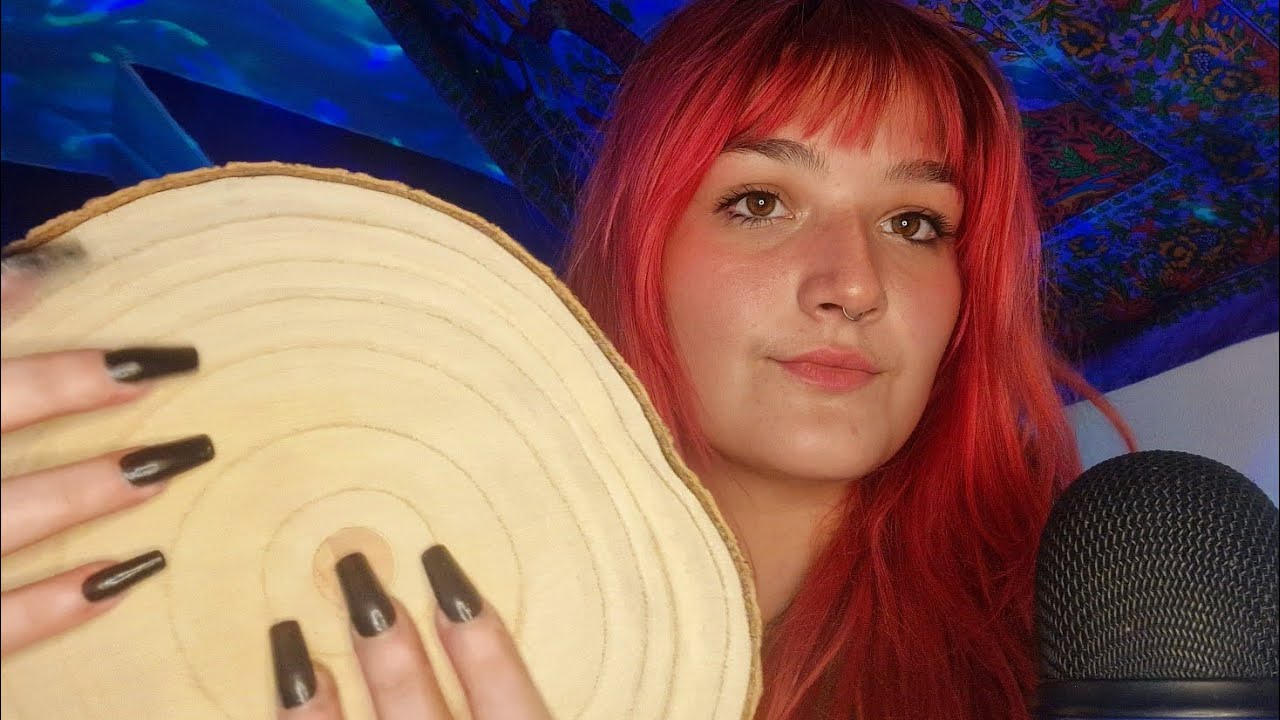 ASMR//WOOD SCRATCHING,TAPPING AND MOUTHSOUNDS
