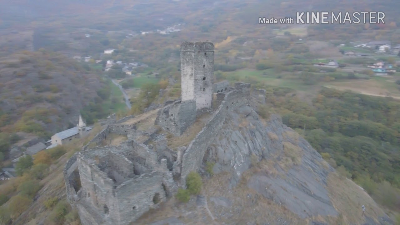 Dji Phantom 4 drone 4k Vda Valle D'Aosta Italia castello Montjovet riprese aeree nd8
