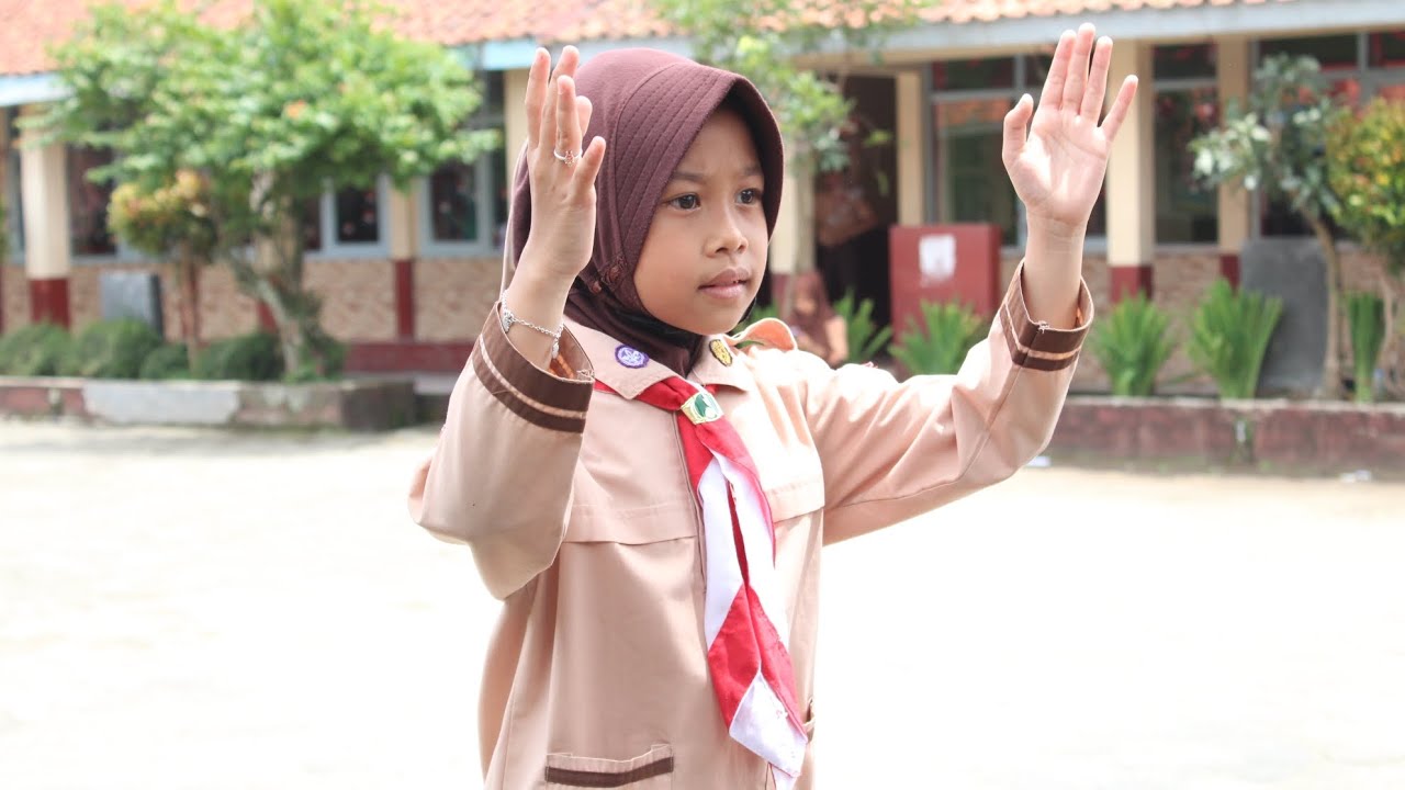 Gerakan Dirigen lagu "Syukur" Birama 4/4 | Kelas 4 SDN 193 Caringin