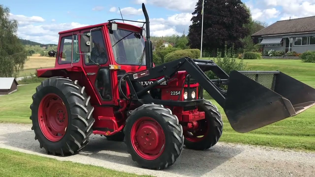 Köp Traktor Volvo BM 2254 med lastare på Klaravik