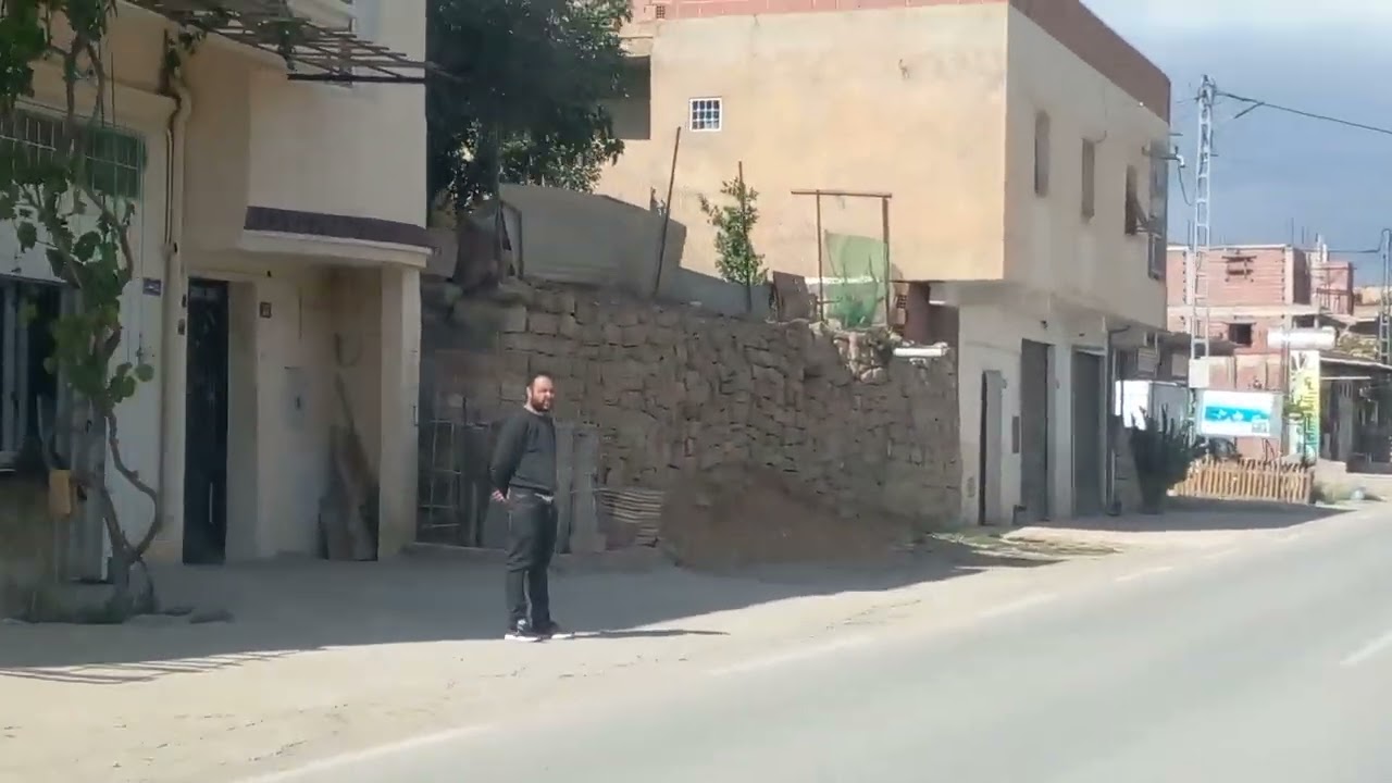 جنوب بلدية ثنية  العابد ولاية باتنة  قطب عمراني جديدلإحتواء مشاريع مستقبلية