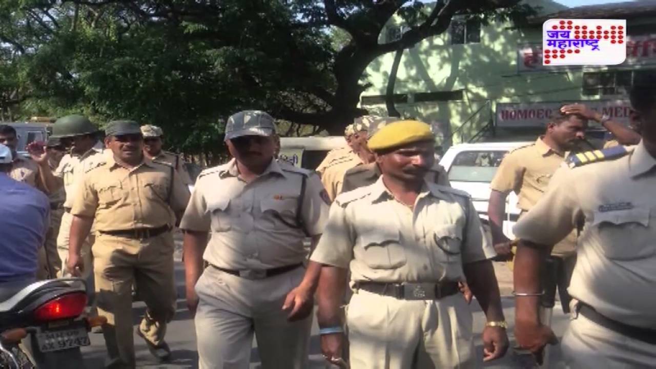Trupti desai reach Kolhapur Mahalaxmi temple