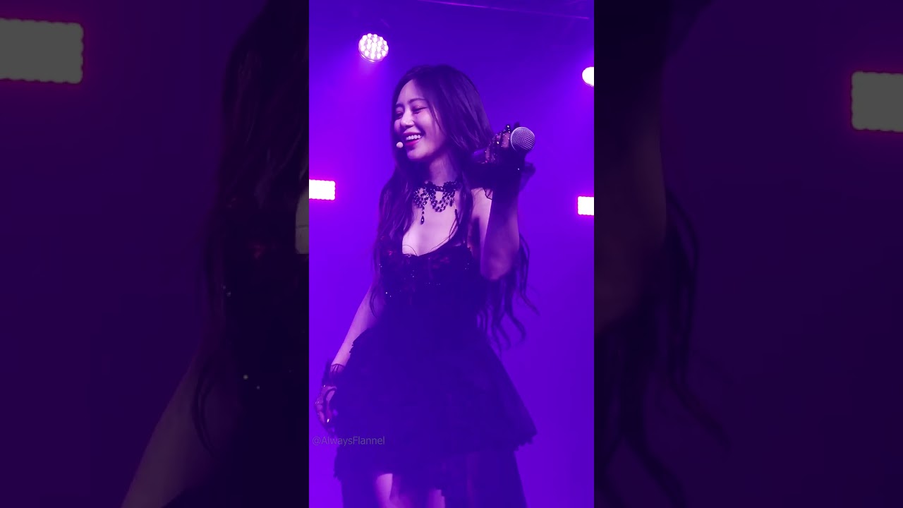 240228 Dreamcatcher 드림캐쳐 - Silent Night (Jiu 4K Fancam 지유 직캠) @ Milan