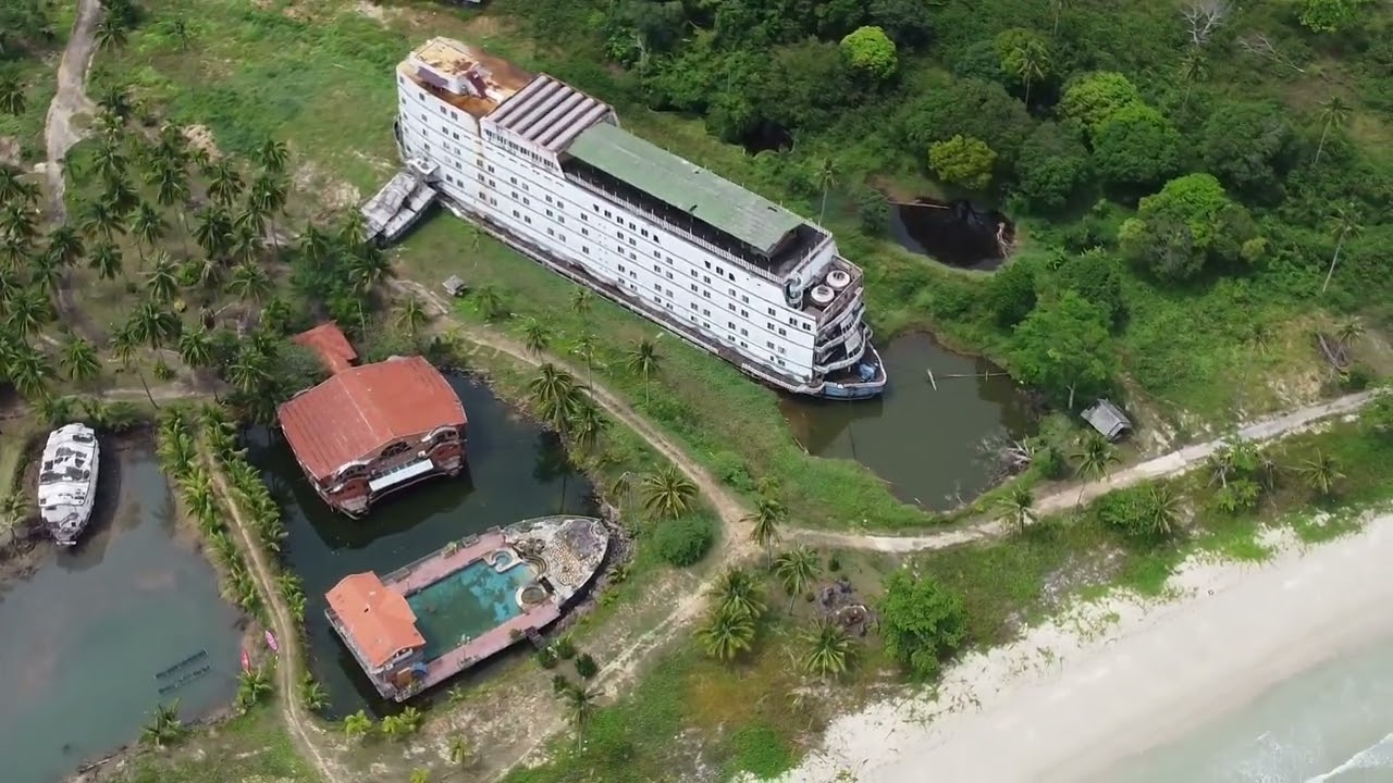 Koh Chang abandoned cruise ship hotel. Galaxy cruise ship at  the Grand Lagoona Resort