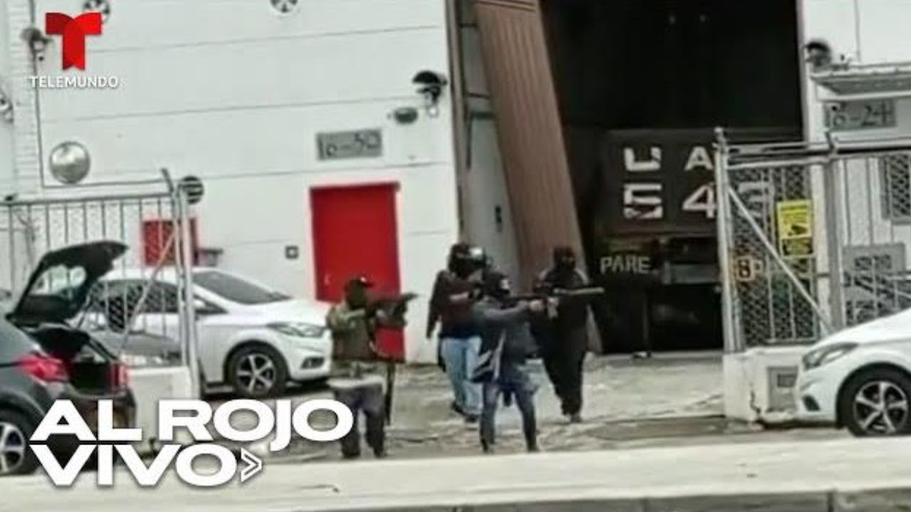 Cerca de 60 ladrones atracan una empresa de oro en Medellín usando armas largas
