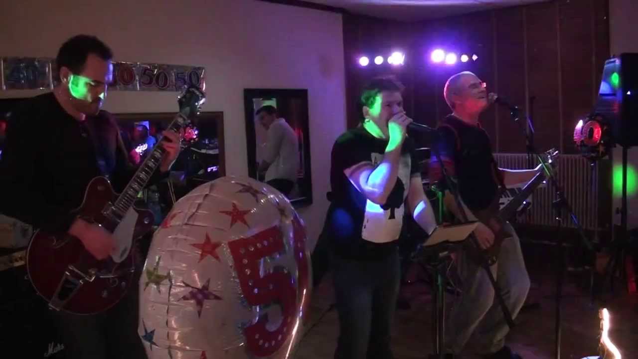 All The Small Things - Live - Feb 2014