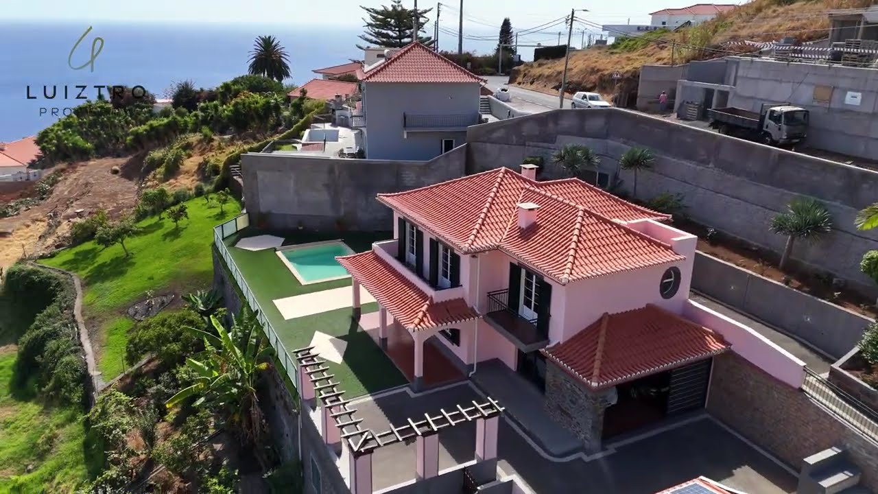 Beautiful villa for sale in Estreito da Calheta - Madeira