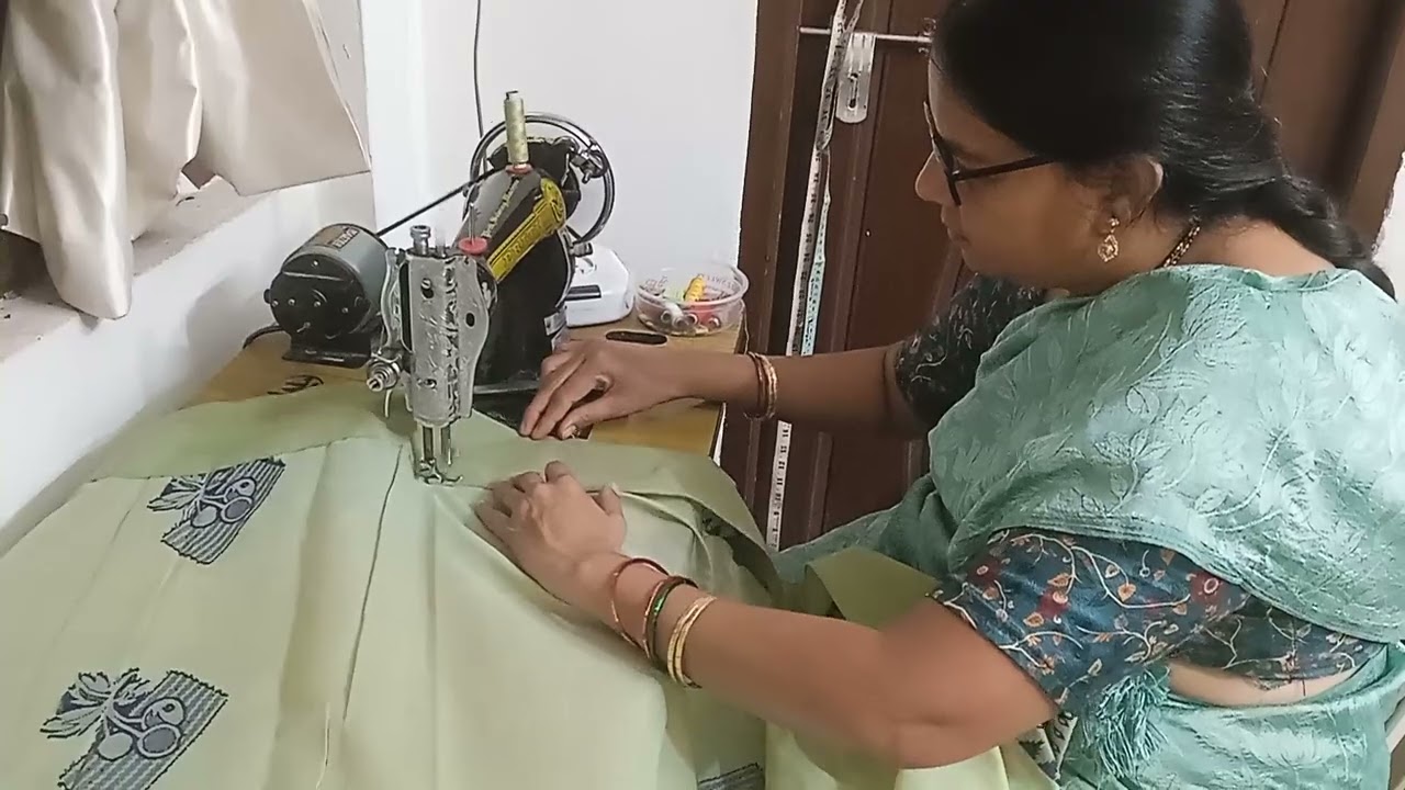 ఎక్కడికి వెళ్లకుండా ఇంట్లోనే టైలరింగ్ నేర్చుకున్న youtube వారికి ధన్యవాదములు🙏🙏