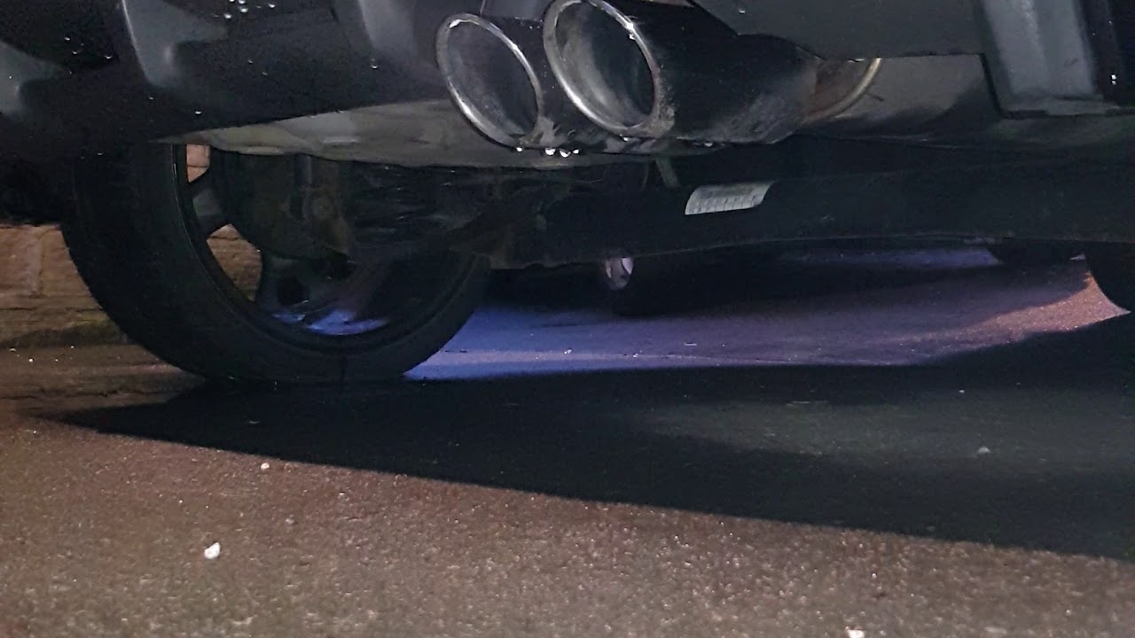 Ford Fiesta MK7 METAL EDITION startup and revs