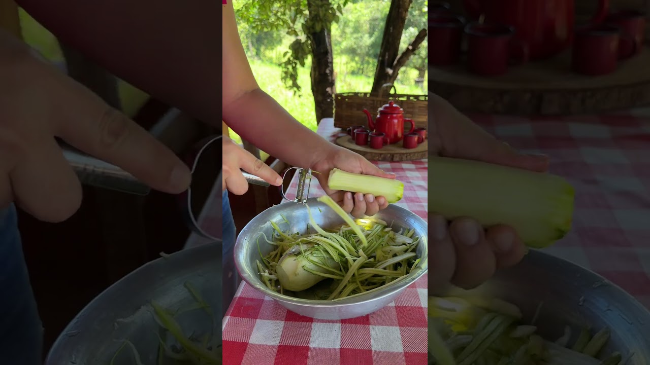 Almoço caseiro simples e rápido feito no fogão a lenha