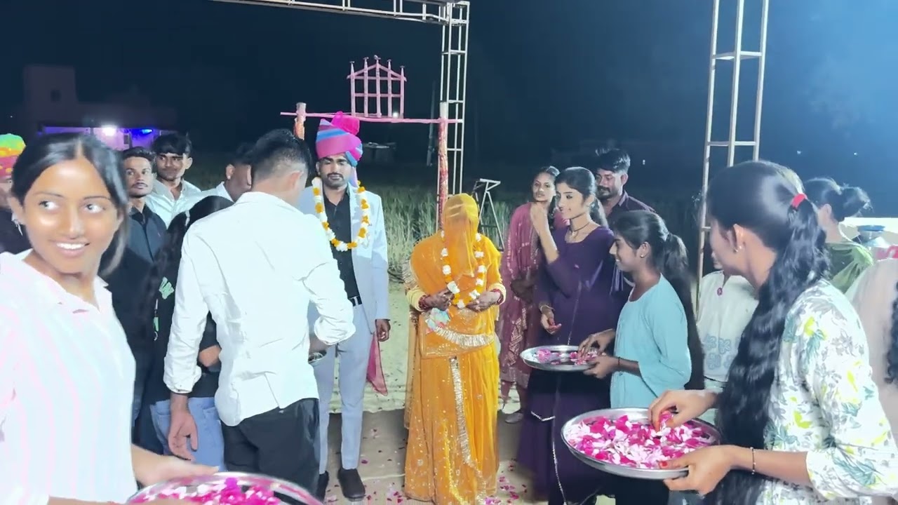 शादी में हुआ धमाका 😍!! दुल्हन की एंट्री देखो!!Vlogs Jeevan ❤️❤️