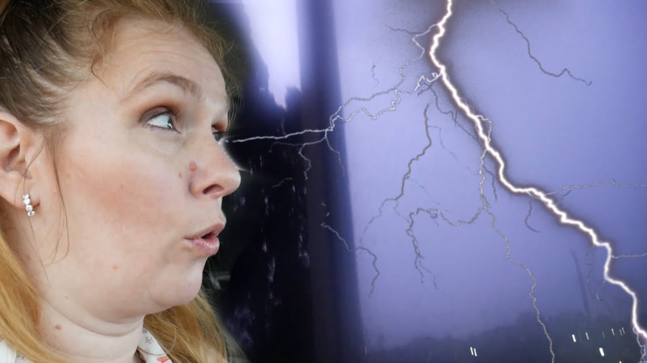 Severe Thunderstorm Warning With High Winds ⛈ and Virgin River Season 4 Reaction
