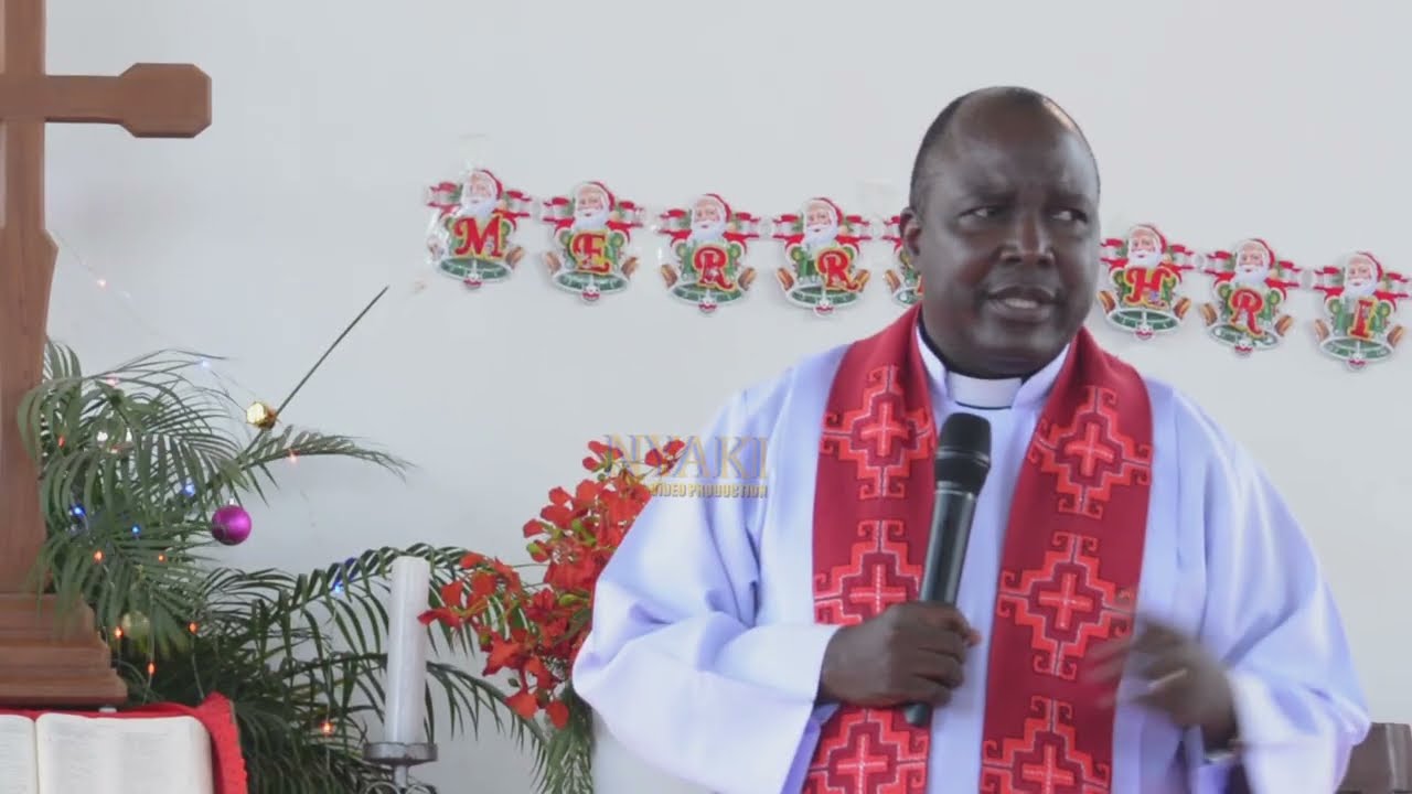 UTASTAAJABU WIMBO ALIYOIMBA  MCHUNGAJI CHAMBO USHARIKA WA KANGE WASHARIKA WATOA MACHOZI TANGA TZ 