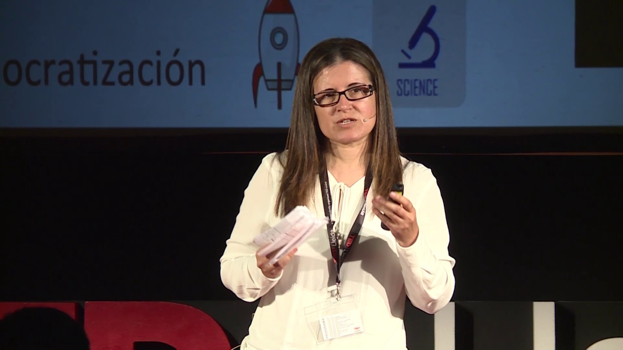 Los drones en la cuarta revolución industrial | Laura Samsó | TEDxLleida