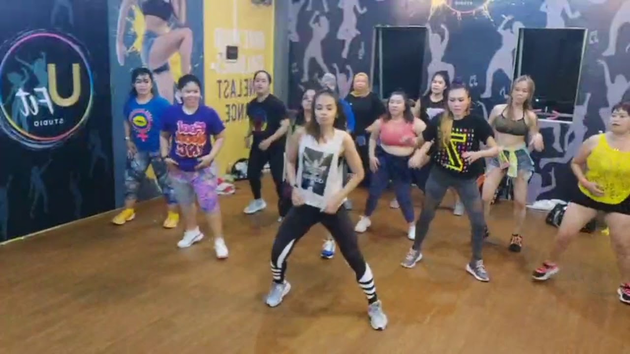 Twerk - Bela Hamilton - Mega mix 78 - Zumba choreo - RULYA