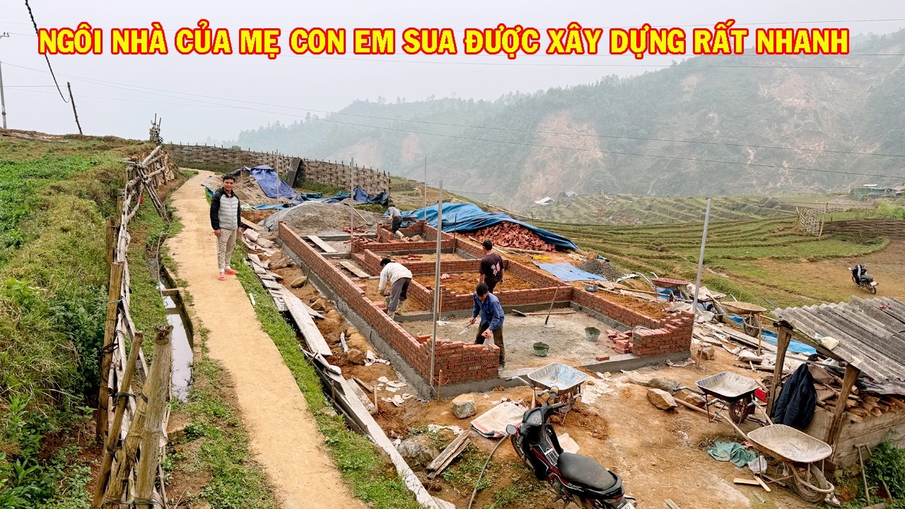 NGÔI NHÀ TỪ THIỆN ĐƯỢC NHÀ HẢO TÂM MẾN TẶNG CHO MẸ CON EM SUA ĐƯỢC XÂY DỰNG RẤT NHANH