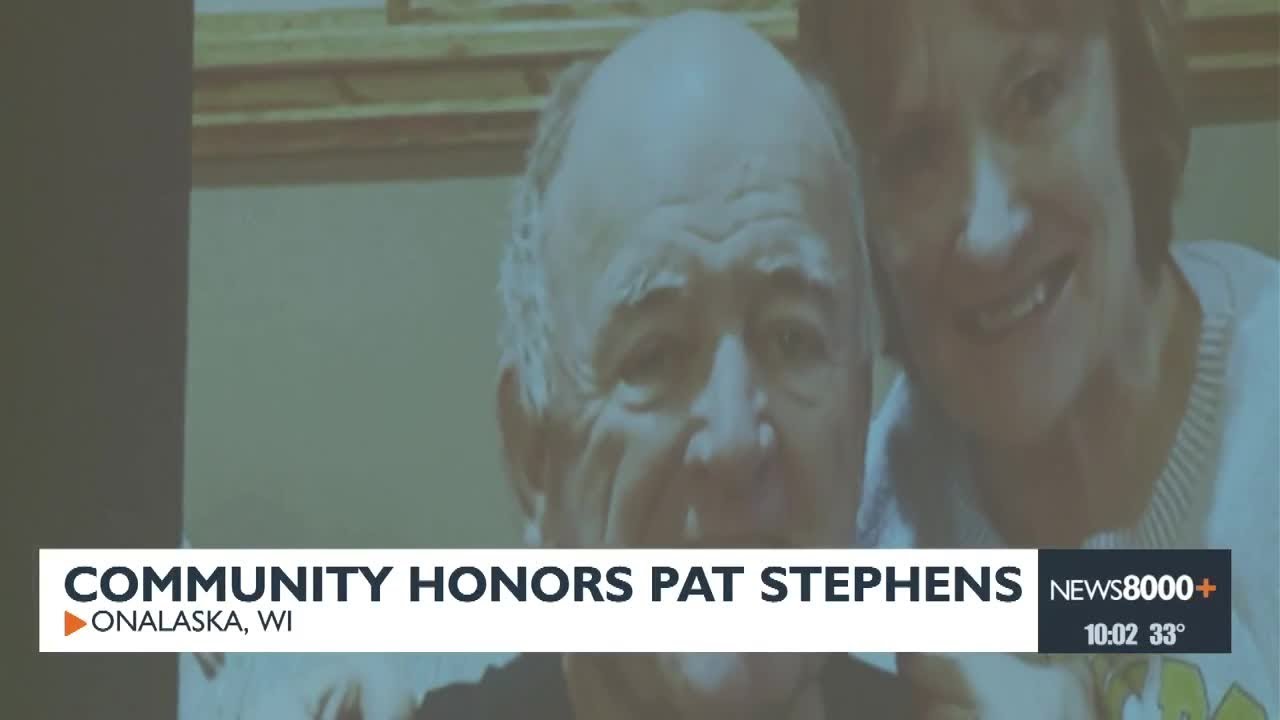 Community Honors Pat Stephens