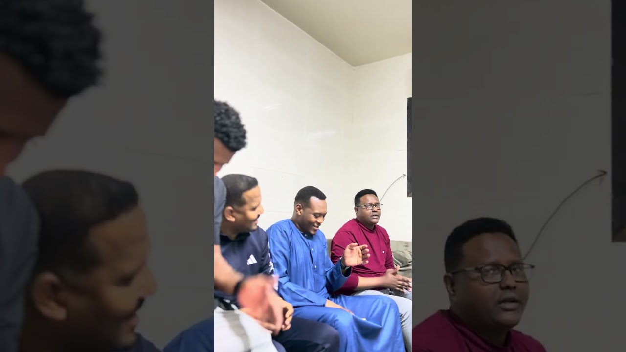 امجد صابر واحمد كمبال اكة نينقي فرقلي رائعة مندق علي الأزهريّ  جلسة بالسعودية الرياض 