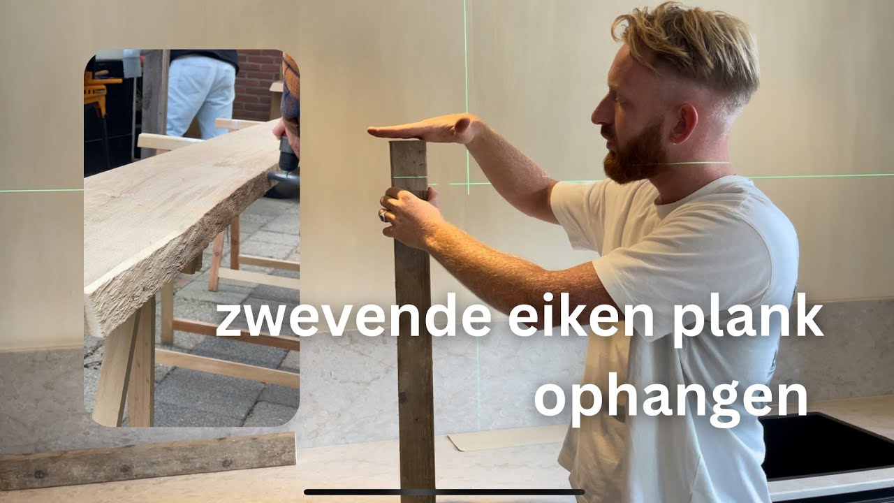 Zwevende eikenplank ophangen