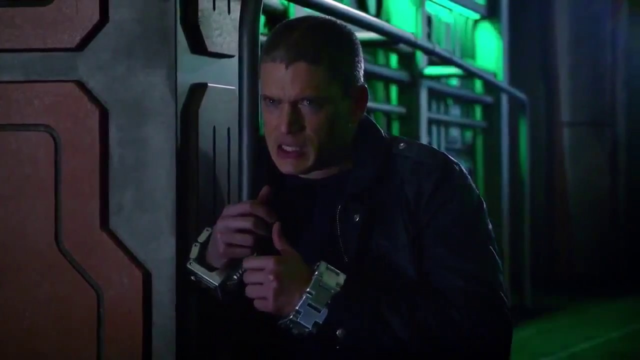 Legends of Tomorrow - S1E9 - Chronos Captures Cold