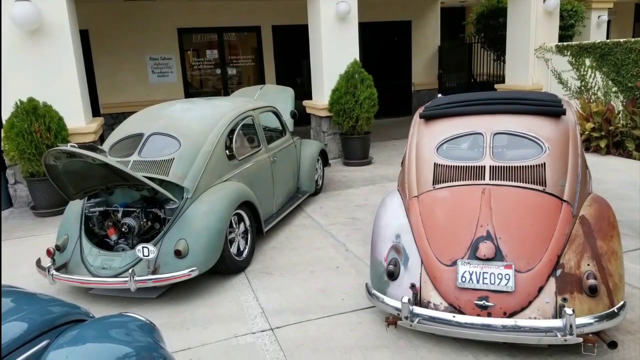 VW SPLIT WINDOW BUGS AT THE VW TREFFEN AT THE PHOENIX CLUB IN ANAHEIM CA. 9.17.2017