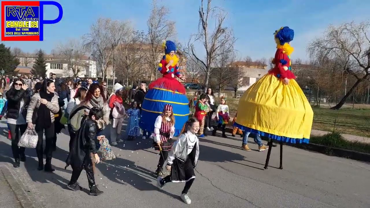 Il Carnevale 2023 di Fontevivo, fra trampolieri e pignatte