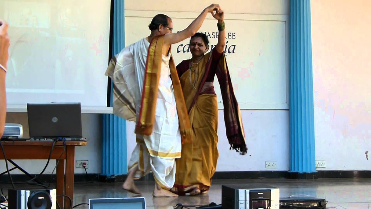 Udupi Bhattru - English dance - Incredible India! 2012
