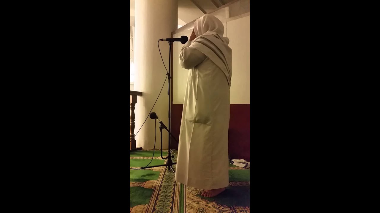 أذان مرئي للمؤذن أسامة أحمد كامل من مسجد فقيه مكة