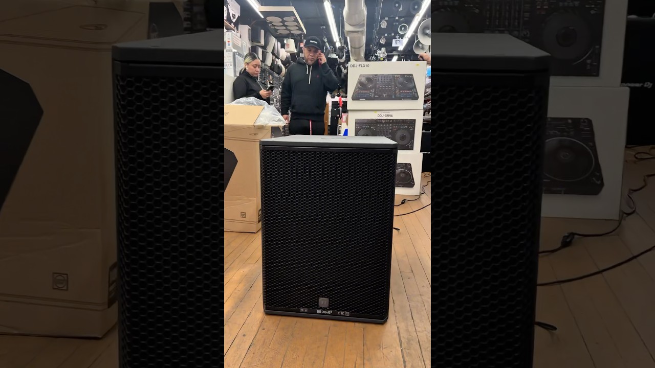 #unboxing RCF Sub708-ASMK3 #subwoofer #soundsystem #djequipment #djgear #djstore #mobiledj -#djlife