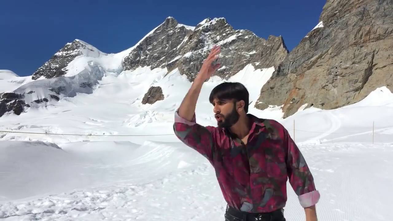 Ranveer singh recreates SRK's Darr Song Tu mere Saamne.HD