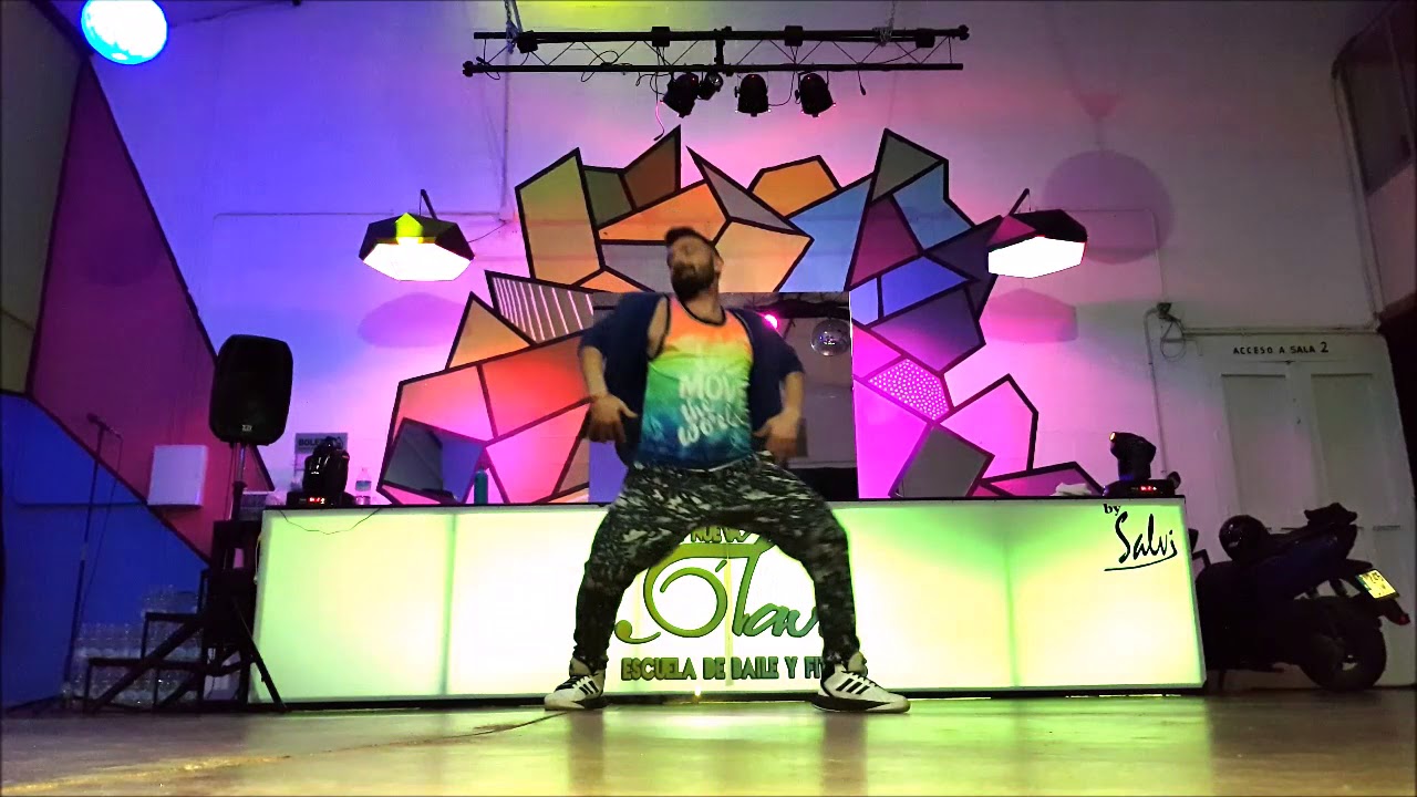 LO MALO AITANA WAR ZUMBA FITNESS CON SALVI